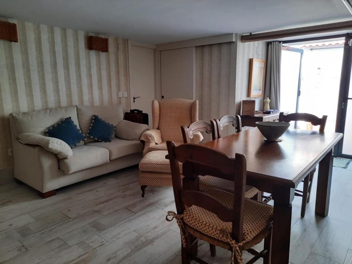Un Apartamento Vacacional Con Detalles De Un Hogar Mairena del Aljarafe Zewnętrze zdjęcie