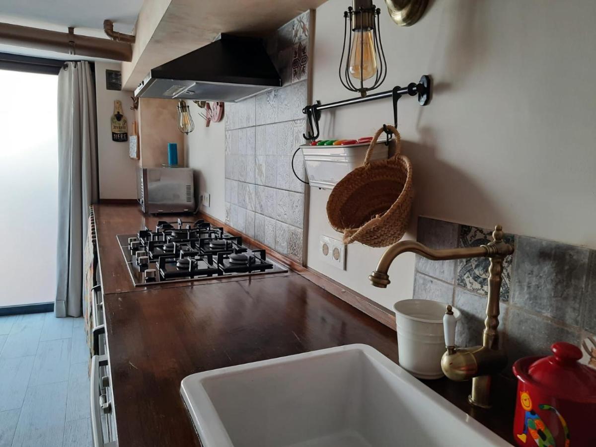 Un Apartamento Vacacional Con Detalles De Un Hogar Mairena del Aljarafe Zewnętrze zdjęcie
